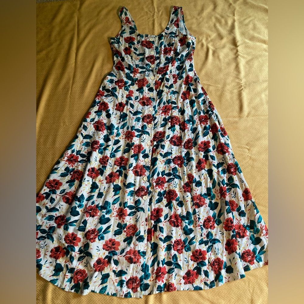 Sleeveless White Maxi Dress with Red Floral Print